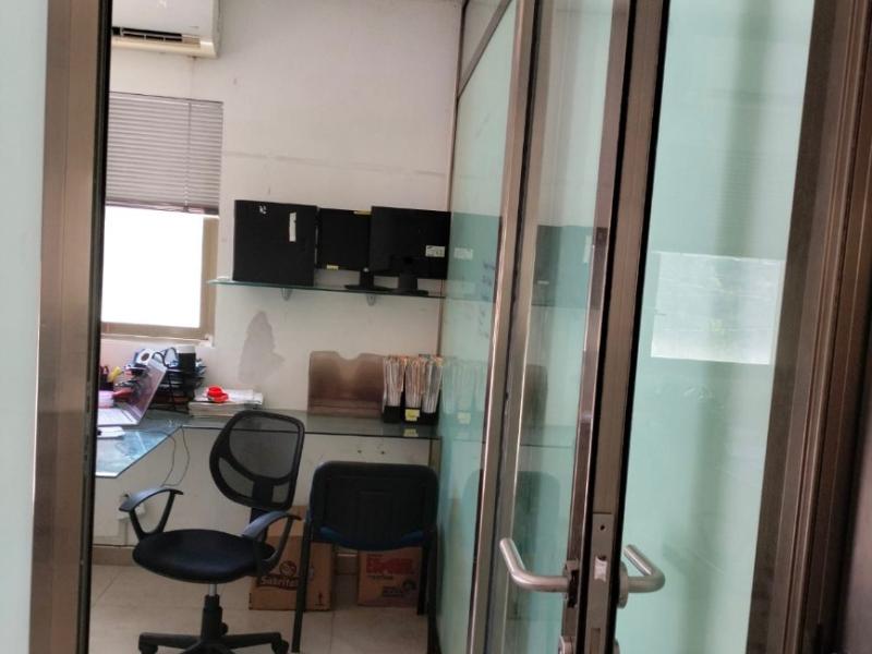 VENTA BODEGA CON OFICINAS